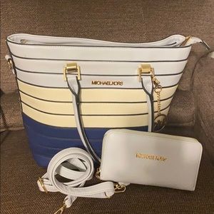 Michael Kors purse
